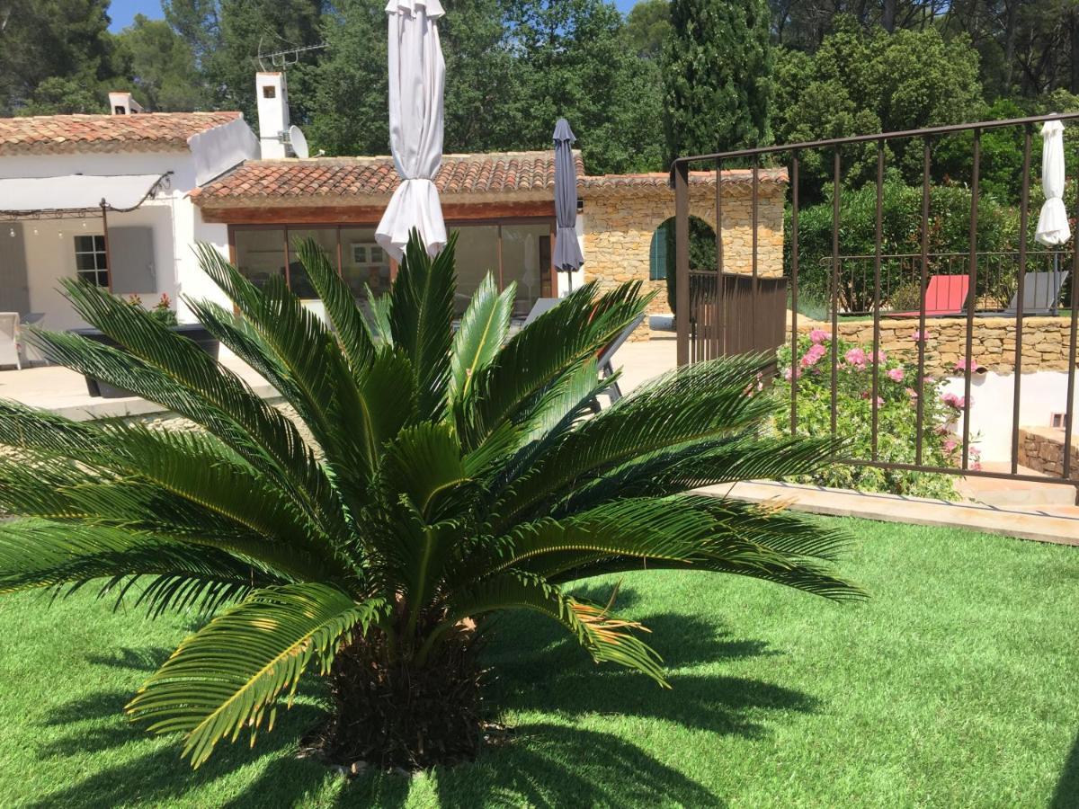 Une Pause En Provence Le Beausset Eksteriør billede